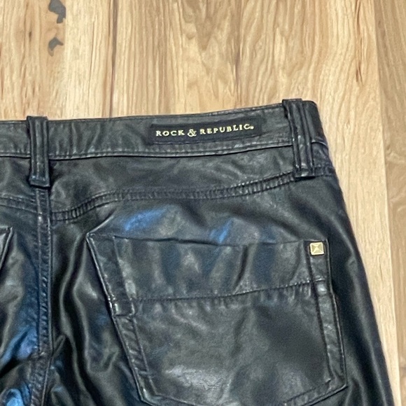 Women’s Rock & Republic Faux Leather Pants SZ 6 - Picture 7 of 9